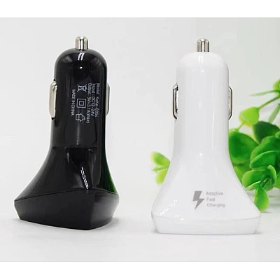 Adaptor Incarcare Bricheta Auto Cu 3 Port USB 4.2A